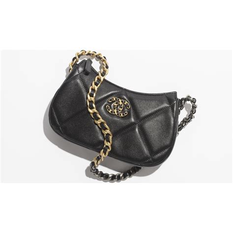 chanel purse with chain strap|chanel 19 clutch with chain.